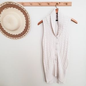 MODA INTL Sleeveless Cableknit Buttondown Sweater